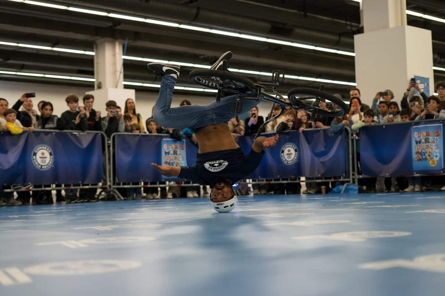 Klaus Esono Obono 
© Paul Wolkenstein
