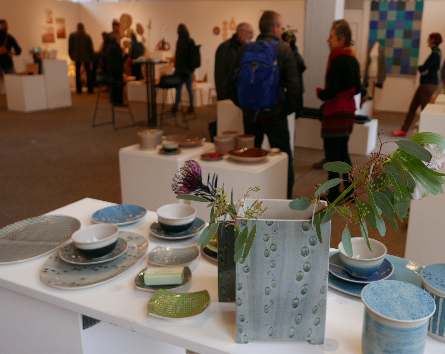 8 besondere Weihnachtsmärkte im Schwarzwald: Festliche Kulisse und magische Erlebnisse 3 „Weihnachtsmesse für Angewandte Kunst und Kunsthandwerk“ in Karlsruhe