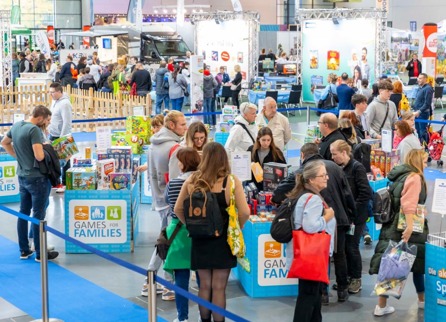 Heute startet die offerta 2024: Shopping-Paradies und Bühnen-Highlights für die ganze Familie! offerta messekarlsruhe 2023 juergenroesner 0127 1920x0