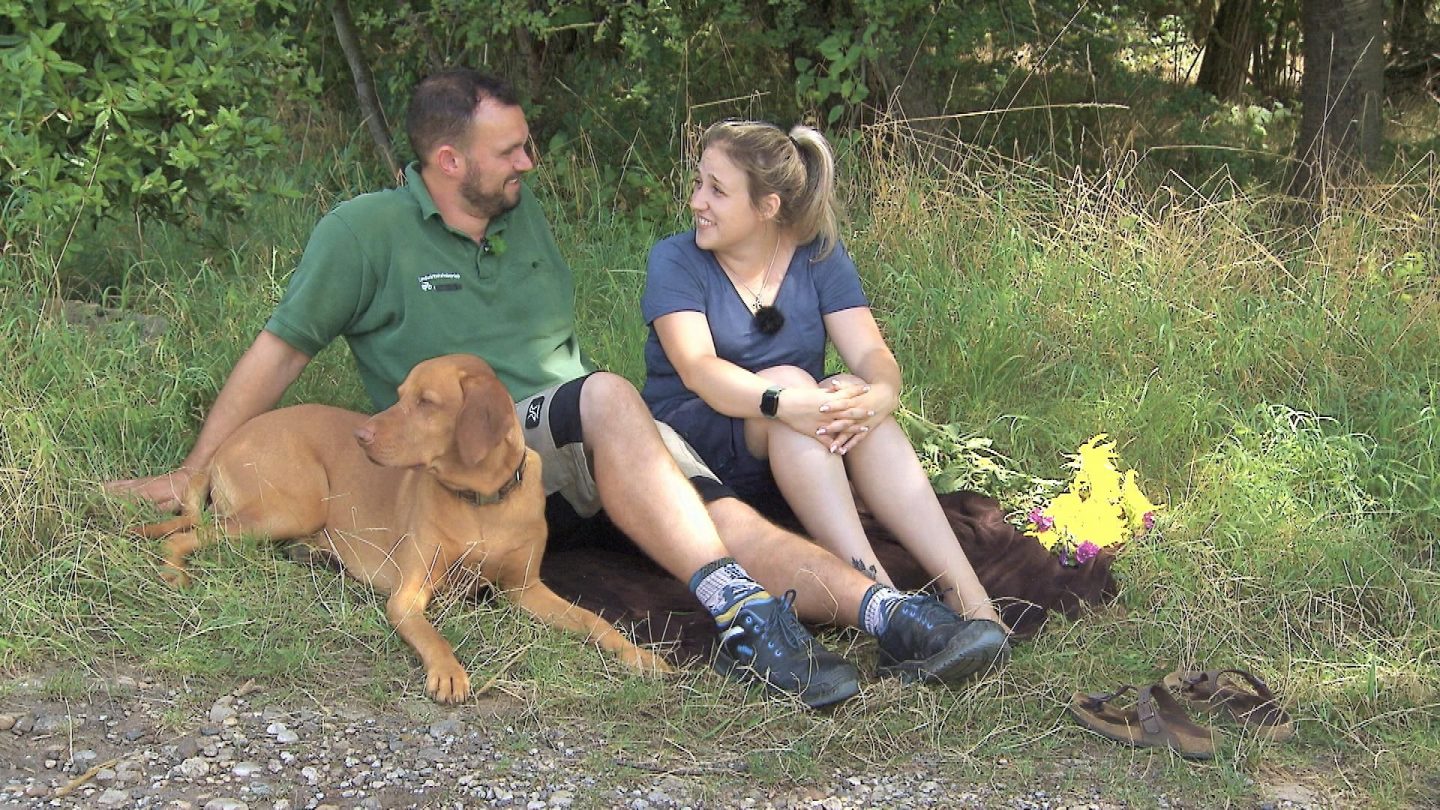 Tierische Premiere bei "Bauer sucht Frau": Kamele, Trecker und große Gefühle! 5F522
