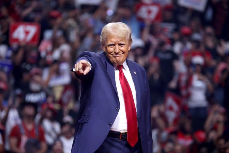Trump kurz vor Wahlsieg: Harte Zölle, NATO-Unsicherheit, Klimaschock – auf was sich Deutschland einstellen muss!