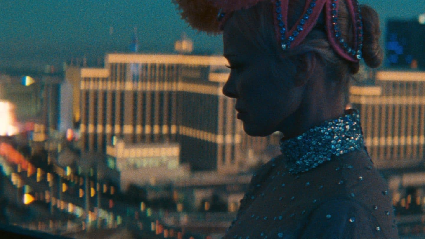 Pamela Andersons emotionales Comeback in „The Last Showgirl“: Ab 20. März 2025 im Kino