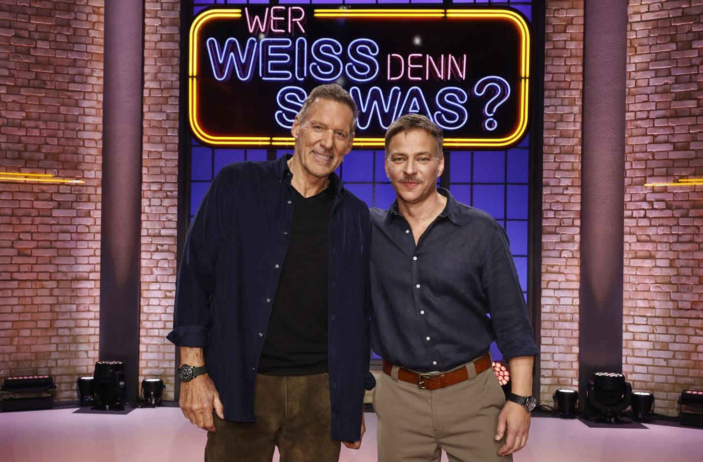 Hollywood-Glanz bei „Wer weiß denn sowas?“: Tom Wlaschiha trifft auf Ralf Moeller