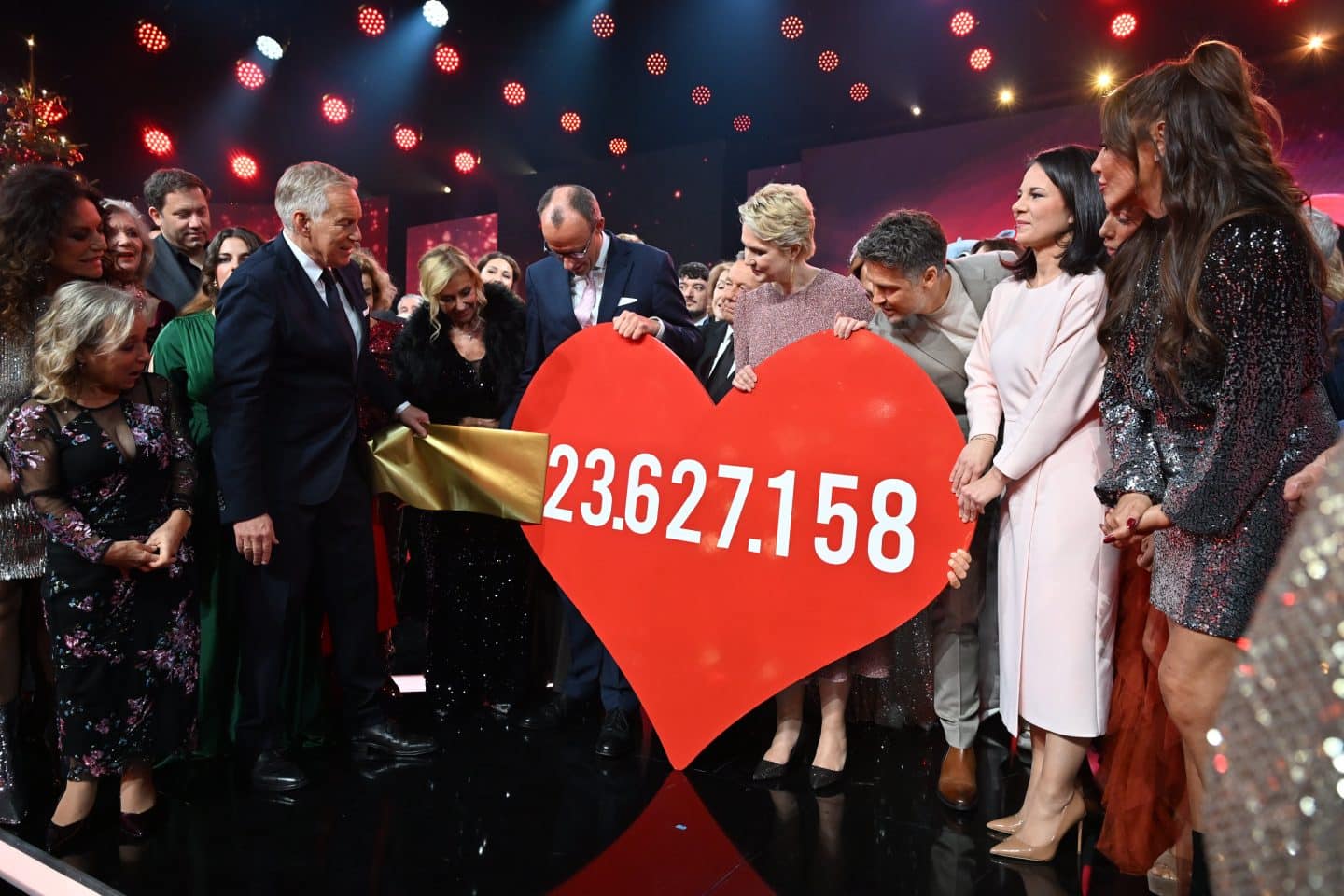 Ein Abend der großen Herzen: 23,6 Millionen Euro bei „Ein Herz für Kinder“