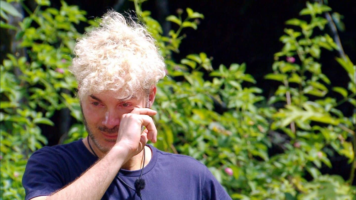 Dschungelcamp Tag 8: Eskalation beim Abendessen und ein dramatischer Absturz