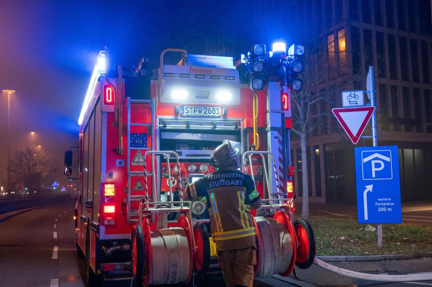 Silvester-Bilanz in Stuttgart: Über 100 Einsätze und 20 Anzeigen – Polizei & Feuerwehr ziehen erste Bilanz