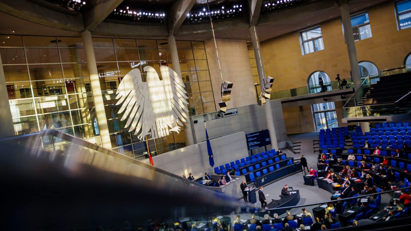 Umfrage-Kracher! Fast die Hälfte hält AfD-Zusammenarbeit für denkbar – Baden-Württemberg gespalten