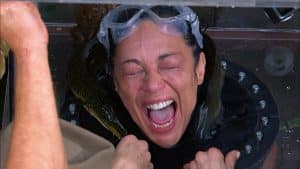 Alessia Herren muss sich in einem zweistöckigen Tunnelsystem mit sechs Kammern durch Schlangen, Spinnen, Krokodile, Kakerlaken und Schleim kämpfen, um fünf Sterne zu erspielen.