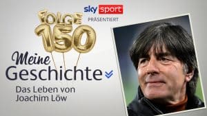 Offizielles Sky Sport Werbebild zur 150. Folge der Serie "Meine Geschichte - Das Leben von...", die sich diesmal um Joachim Löw dreht. Das Bild zeigt goldene Ballons mit der Aufschrift "Folge 150" sowie ein Porträt von Joachim Löw. Sky Sport-Logo oben im Bild.