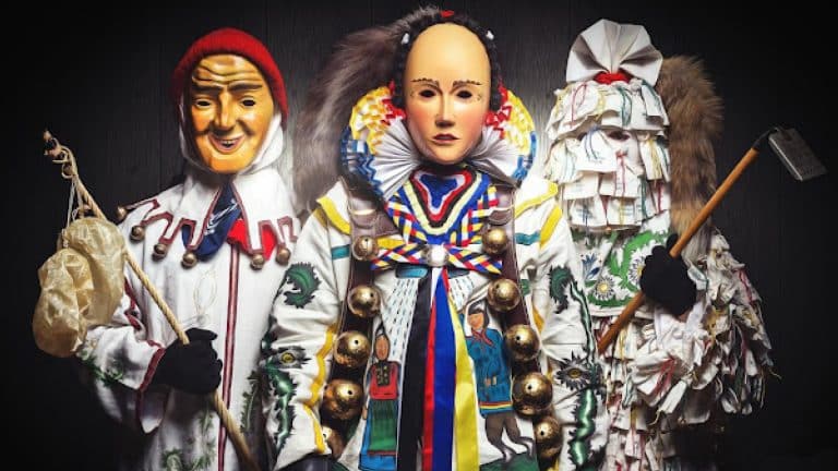 Großes Narrentreffen in Bad Dürrheim – Fasnet-Spektakel mit 5.000 Hästrägern!
