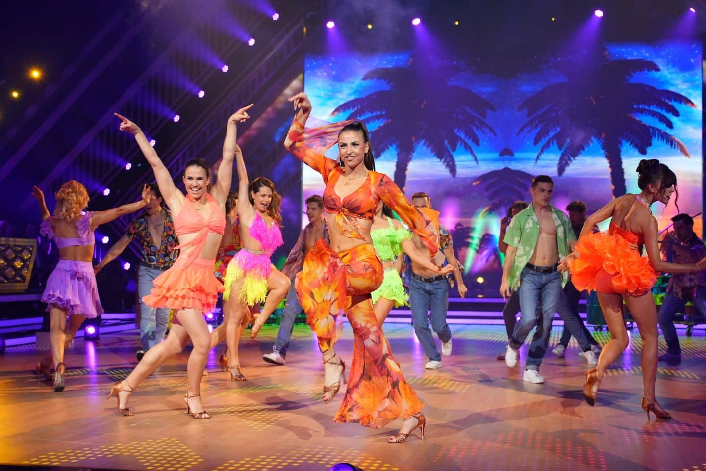 Let’s Dance 2025 – Show 4: Charleston, Tränen und Knossi mit dem Umschlag – Wer musste gehen?