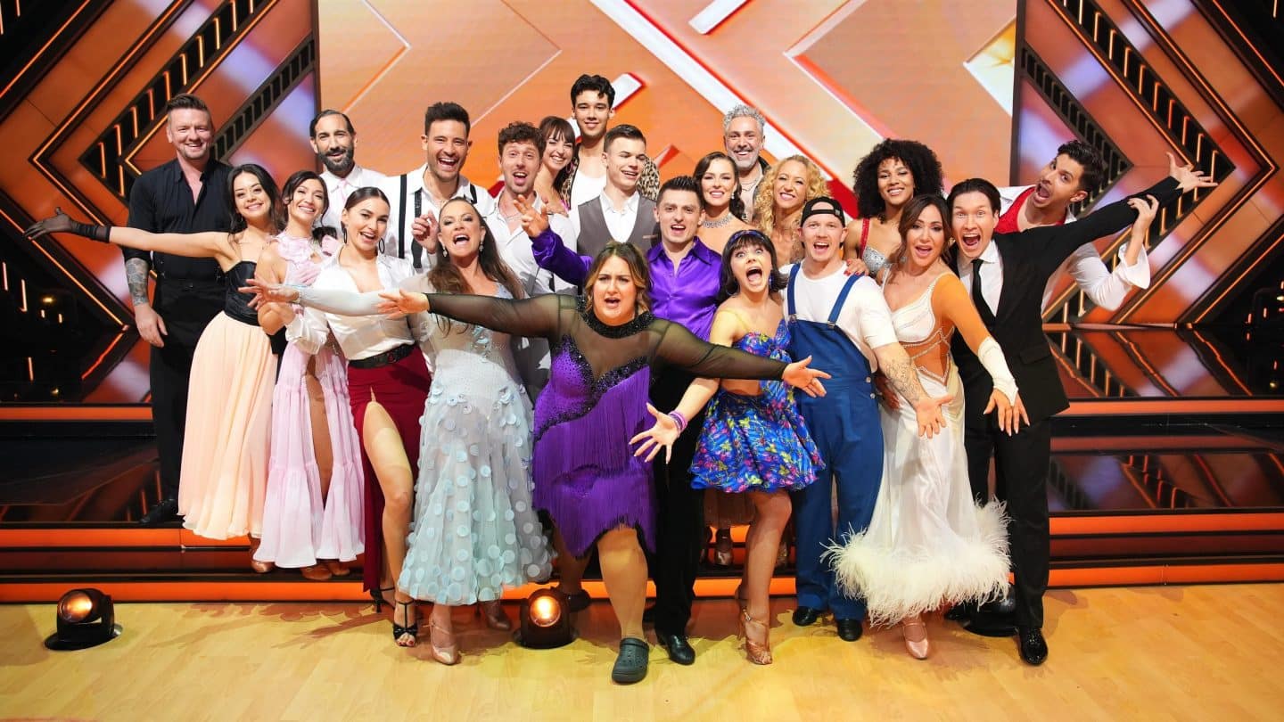 Glitzer, Beats und Rock ’n‘ Roll: „Let’s Dance“ in der zweiten Live-Show im Disco-Fieber!