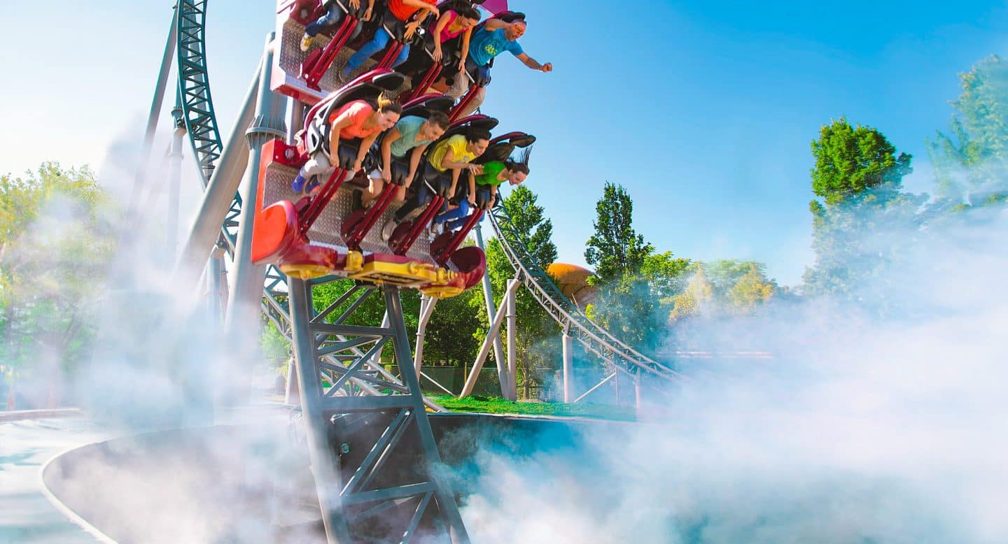 Europa-Park schlägt Disneyland! Das sind die besten Freizeitparks 2025 – Tripsdrill auf dem Podium! Achterbahnen Karacho Nebel