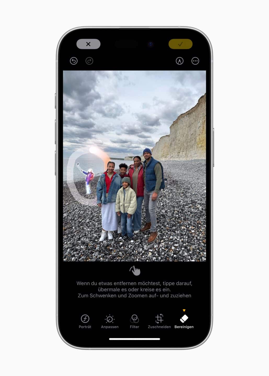 Jetzt wird’s intelligent – und zwar auf Deutsch! Apple startet KI-Offensive mit iOS 18.4 und Co. Apple Intelligence DE Photos Clean Up