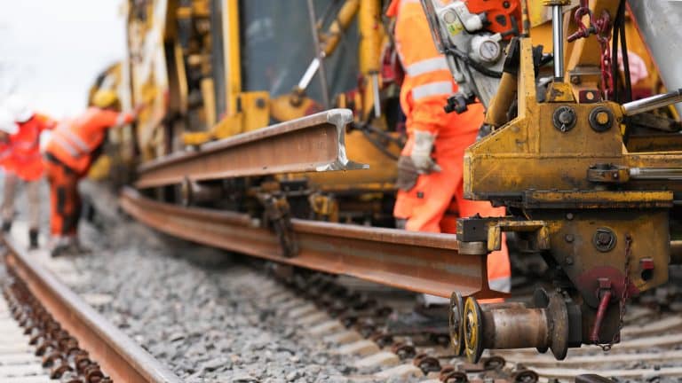 Ostern auf der Rheintalbahn: Großbaustelle bringt Zugausfälle und Umleitungen!