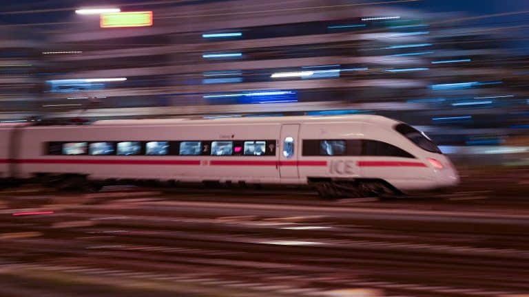 BahnCard 25 wird zur BahnCard 50 – Deutsche Bahn startet Mega-Rabattaktion im April!