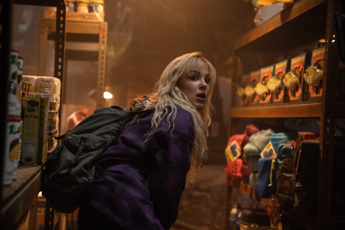 Millie Bobby Brown als Michelle in The Electric State. 
