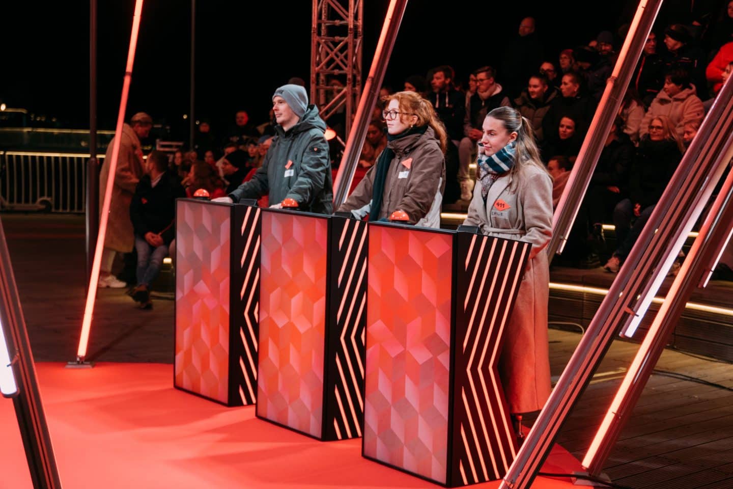 „Ich werde Vater“ – Ronny gewinnt 100.000 € bei Joko & Klaas‘ „Ein sehr gutes Quiz“ auf Usedom Julian Mathieu 02 06010