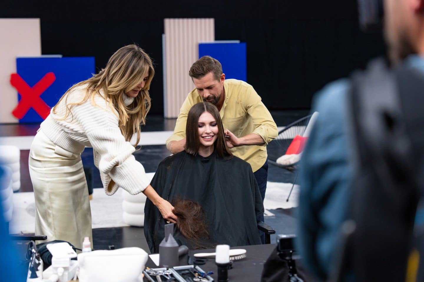Klaas greift bei GNTM 2025 zur Schrere  – Heidi Klum skeptisch! Haar-Desaster oder Top-Frisur?