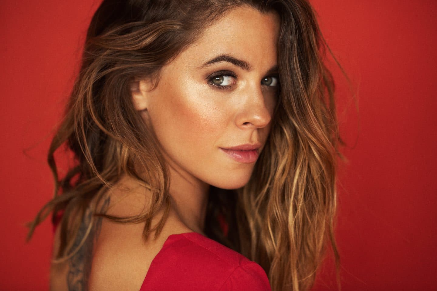 Vanessa Mai zeigt sich im sexy Bikini – Schlagerstar sendet heiße Urlaubsgrüße!