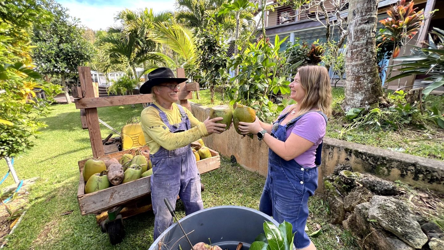 Neue Folge „Willkommen bei den Reimanns“: Tattoo-Schmerz und Palmen-Drama