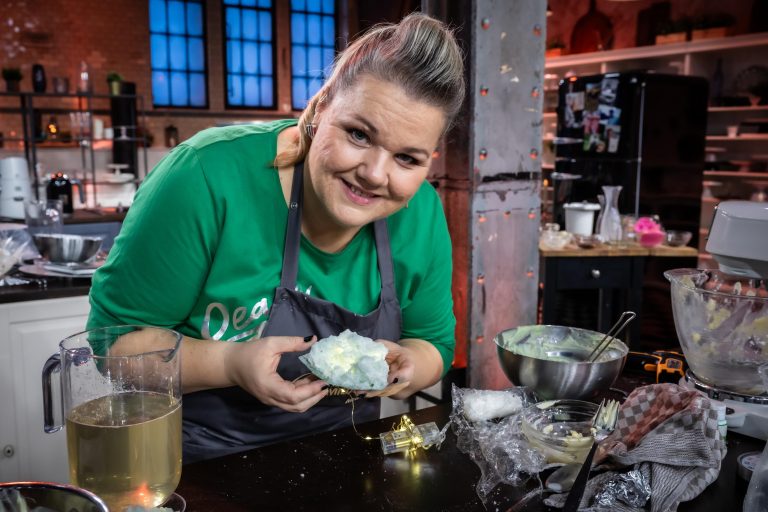 Heute bei „Das große Promibacken“ Crème Brûlée, Licht und große Gefühle – die härteste Woche?