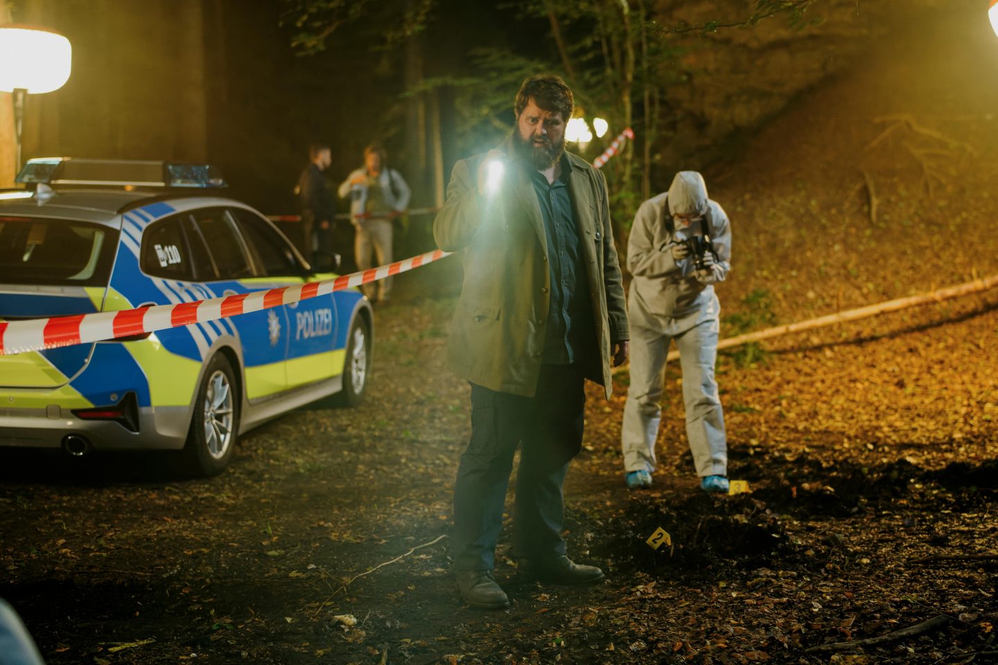 Heut bei „Behringer und die Toten“: Feuerteufel von Bamberg schlägt zu – Tochter der Bürgermeisterin schwer verletzt! 40768