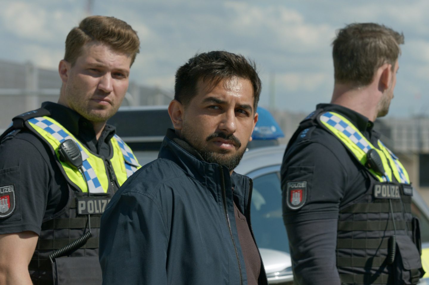 Heute bei ZDF: Geiseldrama bei „Notruf Hafenkante“ – Mattes und Malik in tödlichem Hinterhalt 89397 24 5
