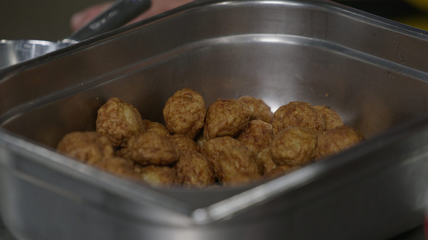 „besseresser“ heute: Sebastian Lege zerlegt Ferrero, Backwerk & Co. – so werden Verbraucher getäuscht! 91919 0 3