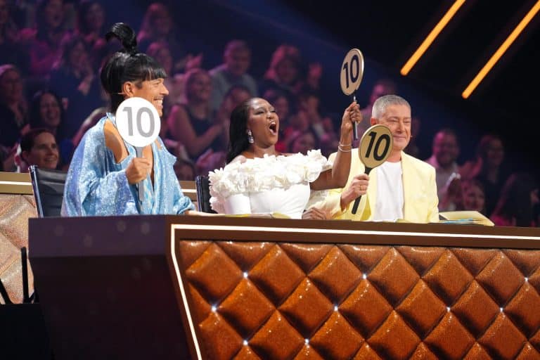 Bitter! Favoritin raus bei „Let’s Dance“ & Selfiesandra holt erste 30 Punkte der Staffel!
