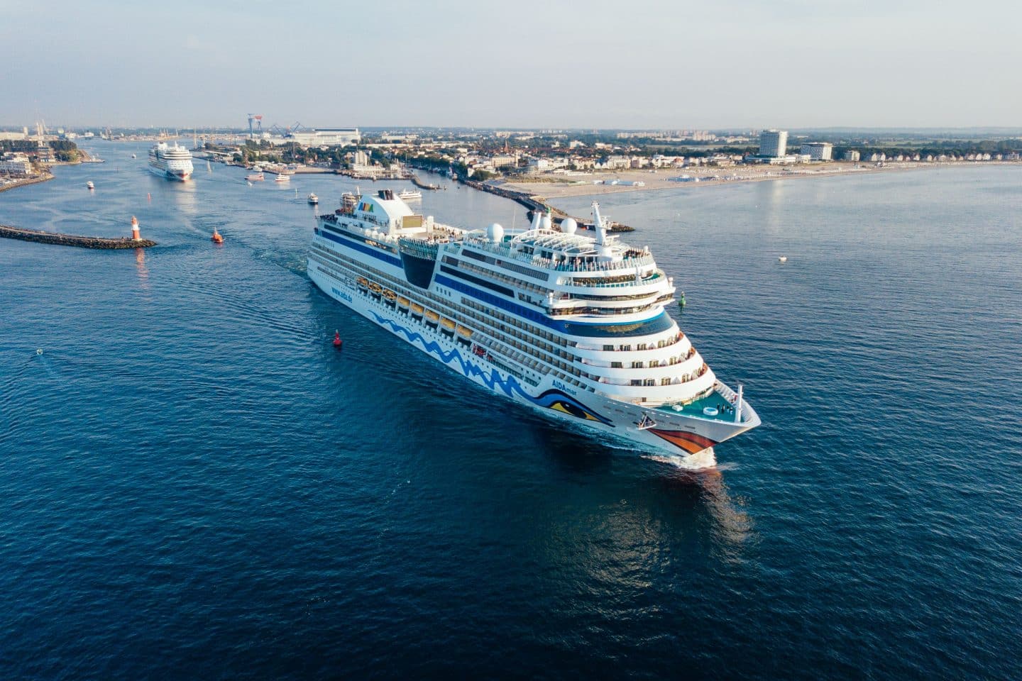 Leinen los! AIDA-Flotte startet in Kiel morgen in die Kreuzfahrtsaison