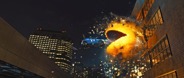„Pixels“: Videospiele greifen an – Adam Sandler kämpft gegen Pac-Man & Co.!