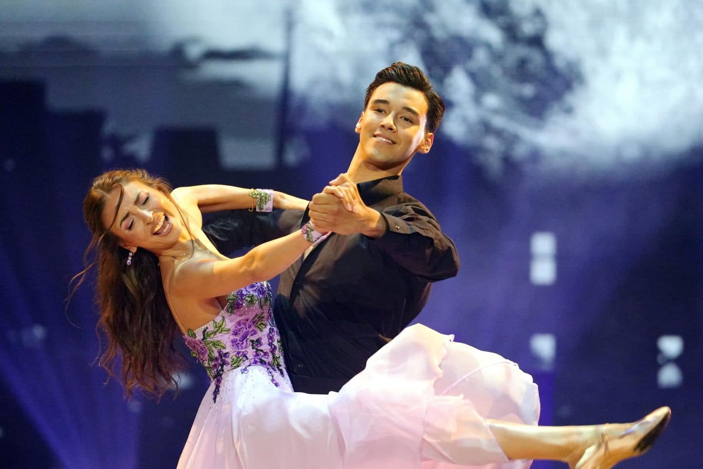 Let’s Dance 2025: Wer ist raus? Neubauer feiert Comeback, Zitterpartie nach Partner Switch! EBB7F 9
