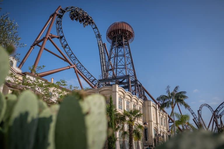 Europa-Park feiert 1 Jahr „Voltron Nevera“: Unglaublich – so viele fuhren den Super-Coaster! Europa-Park feiert 1 Jahr „Voltron Nevera“: Unglaublich – so viele fuhren den Super-Coaster!