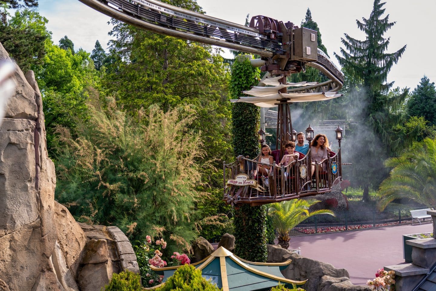 Bella Italia im Europa-Park: La Dolce Vita erleben beim großen italienischen Fest im Mai! 1 Einen guten Überblick über das Themenfest bietet die Attraktion "Volo da Vinci"