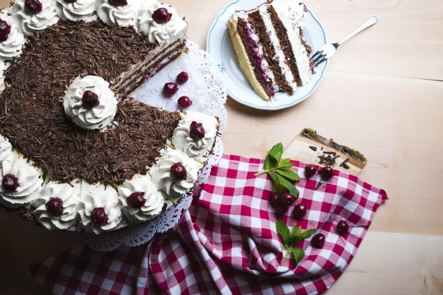 Ausflugstipp: Wer backt die beste Schwarzwälder Kirschtorte? Festival in Todtnauberg feiert süßes Kulturgut