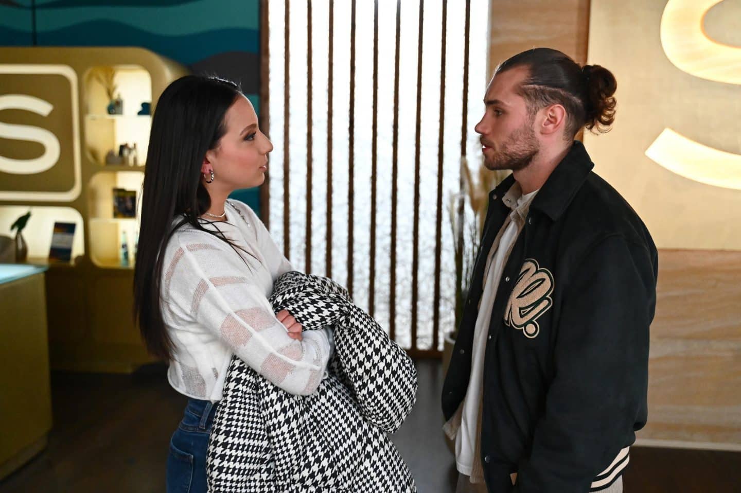 AWZ-Vorschau vom 22.05: Vanessas Rückkehr von Richards Zustand getrübt – Charlie wehrt sich