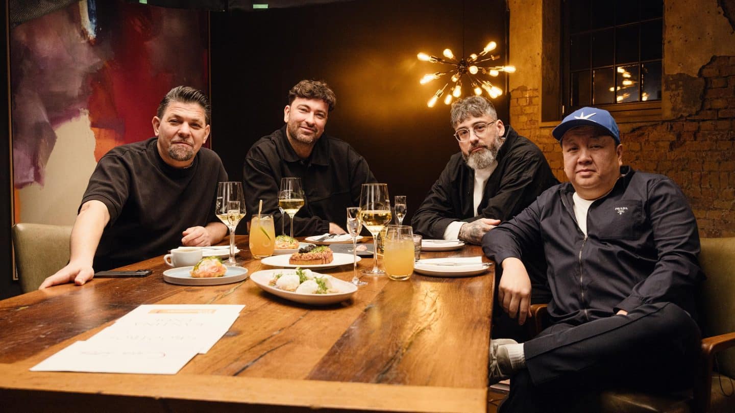 Heute bei „Kitchen Impossible“: Tim Mälzer & Marteria vs. The Duc Ngo & Sido – Griechenland-Duell!