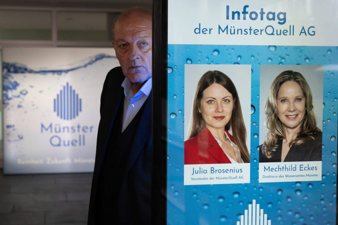 "Wilsberg - Mit allen Wassern gewaschen": Doppelmord und brisante Wasser-Intrige – was steckt dahinter? 88046 2 11