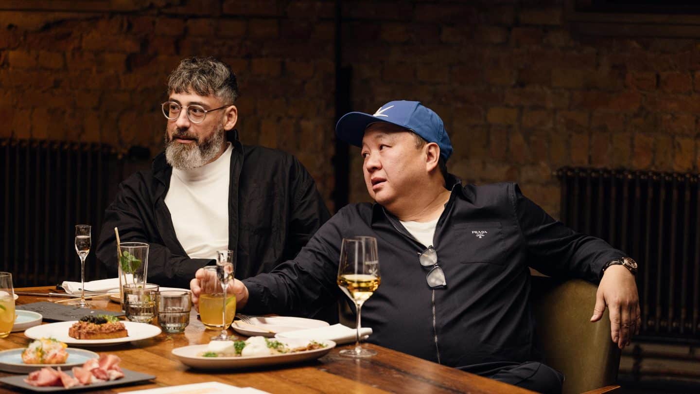 Heute bei "Kitchen Impossible": Tim Mälzer & Marteria vs. The Duc Ngo & Sido – Griechenland-Duell! D89B9 11