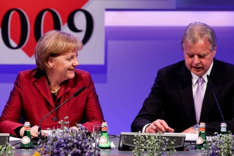 Große Ehre für Altkanzlerin Angela Merkel in Baden-Baden: Gold Award für Bestseller „Freiheit“