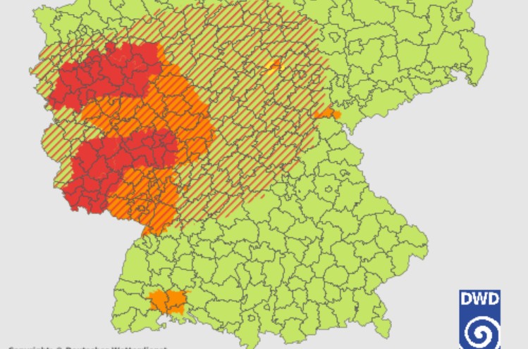 Amtliche Unwetterwarnung des DWD: In diesen Regionen droht aktuell „Gefahr für Leib und Leben“