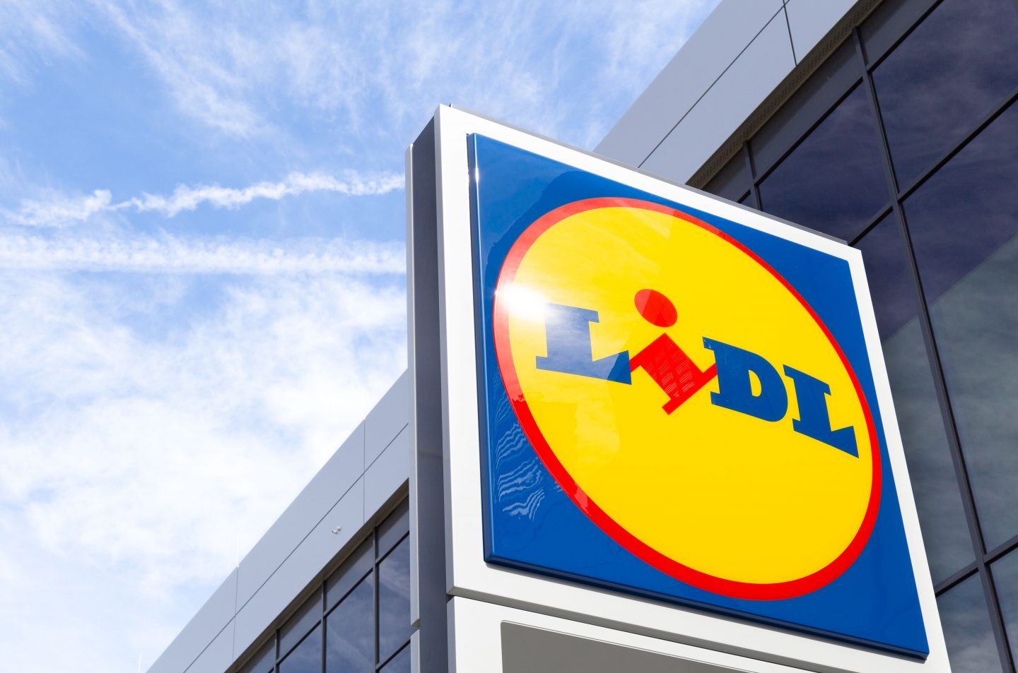 Lidl ruft Wurst zurück: Gesundheitsgefahr durch E.coli! Schinken-Zwiebelmettwurst in mehreren Bundesländern betroffen