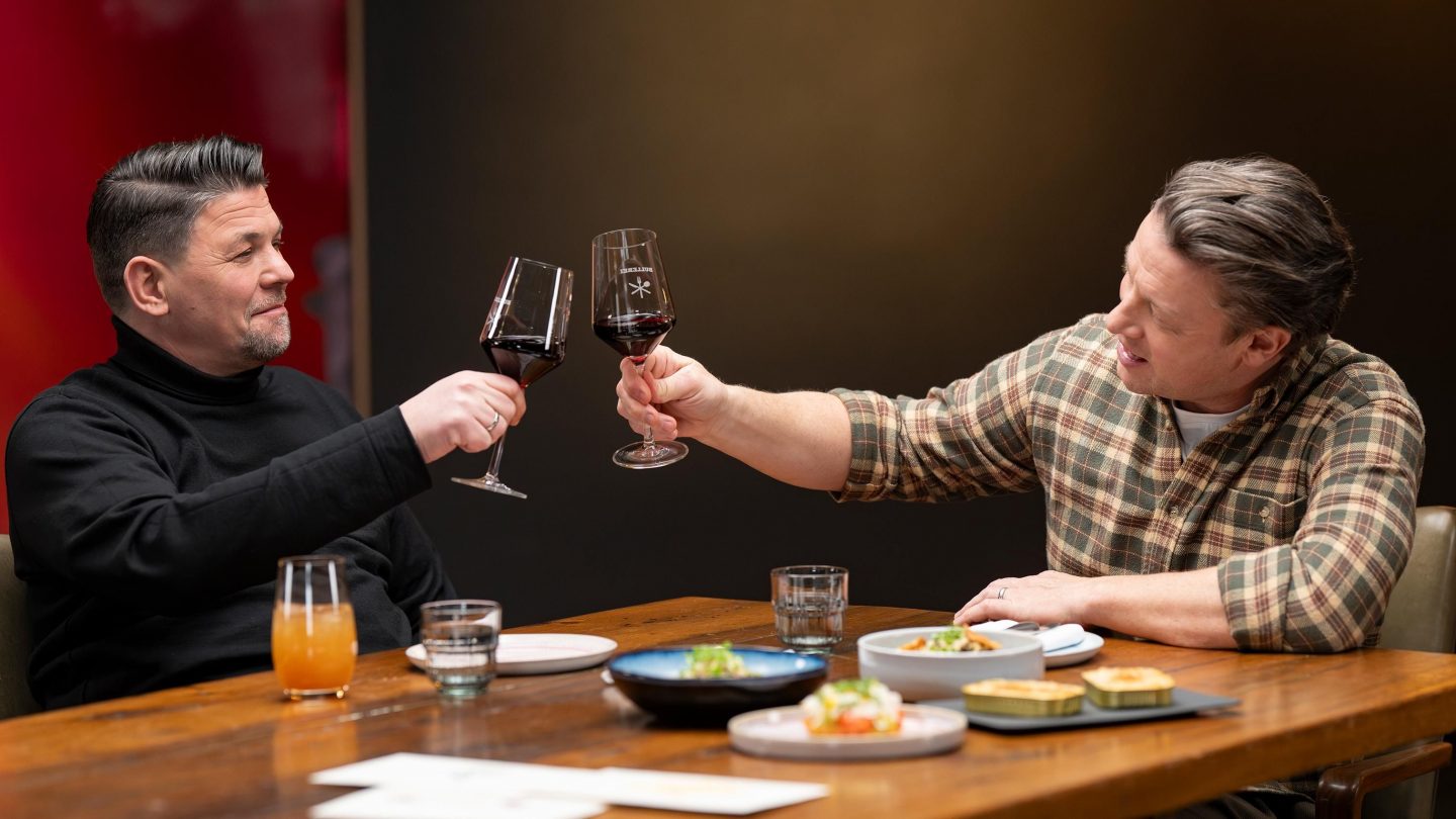 Rekord-Quote für „Kitchen Impossible“: Mälzer vs. Jamie Oliver begeistert Millionen!