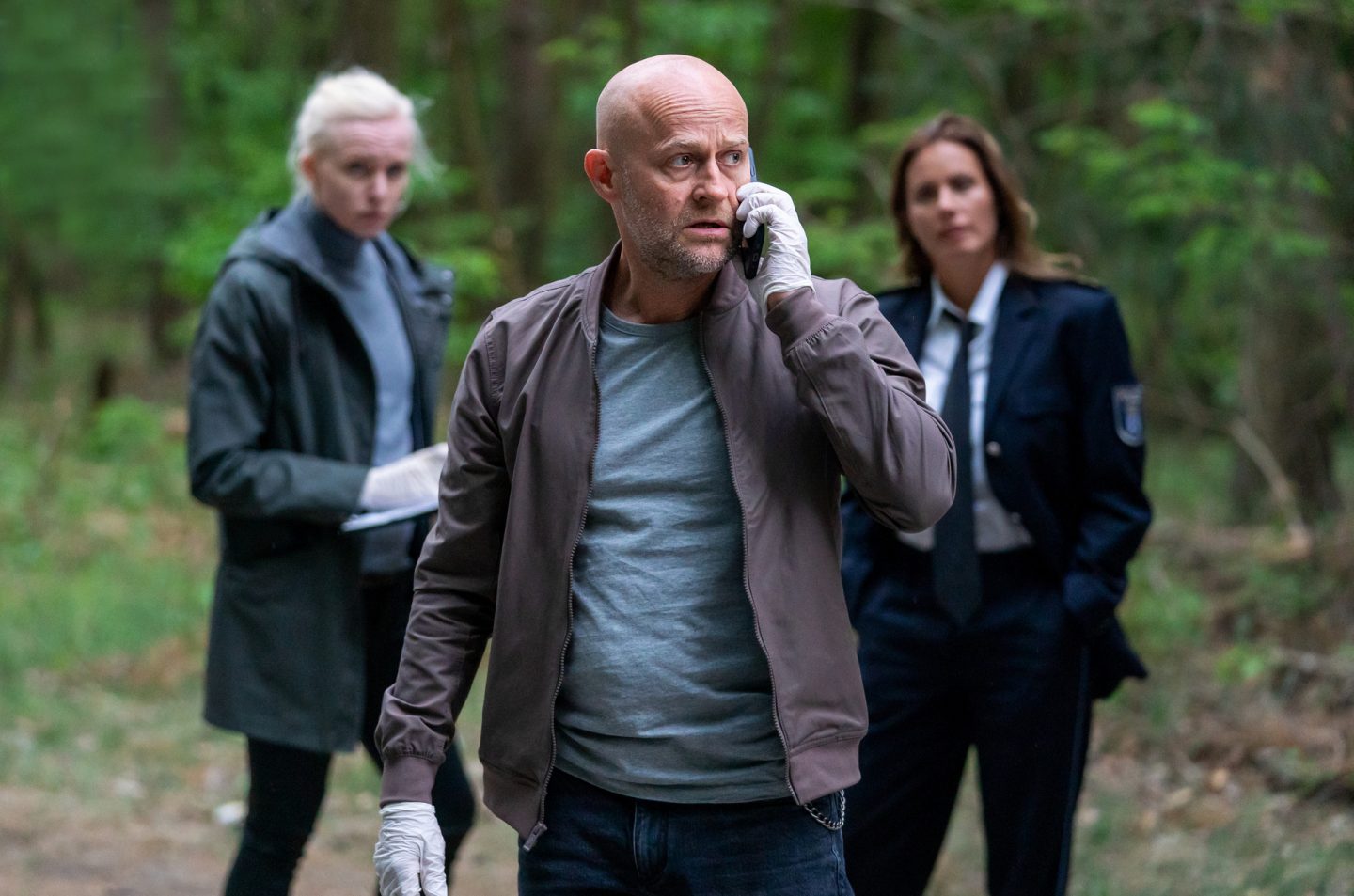 Heute im ZDF: „Jenseits der Spree“ – Mord im Wald – doch der Täter ist nur das letzte Glied einer Tragödie