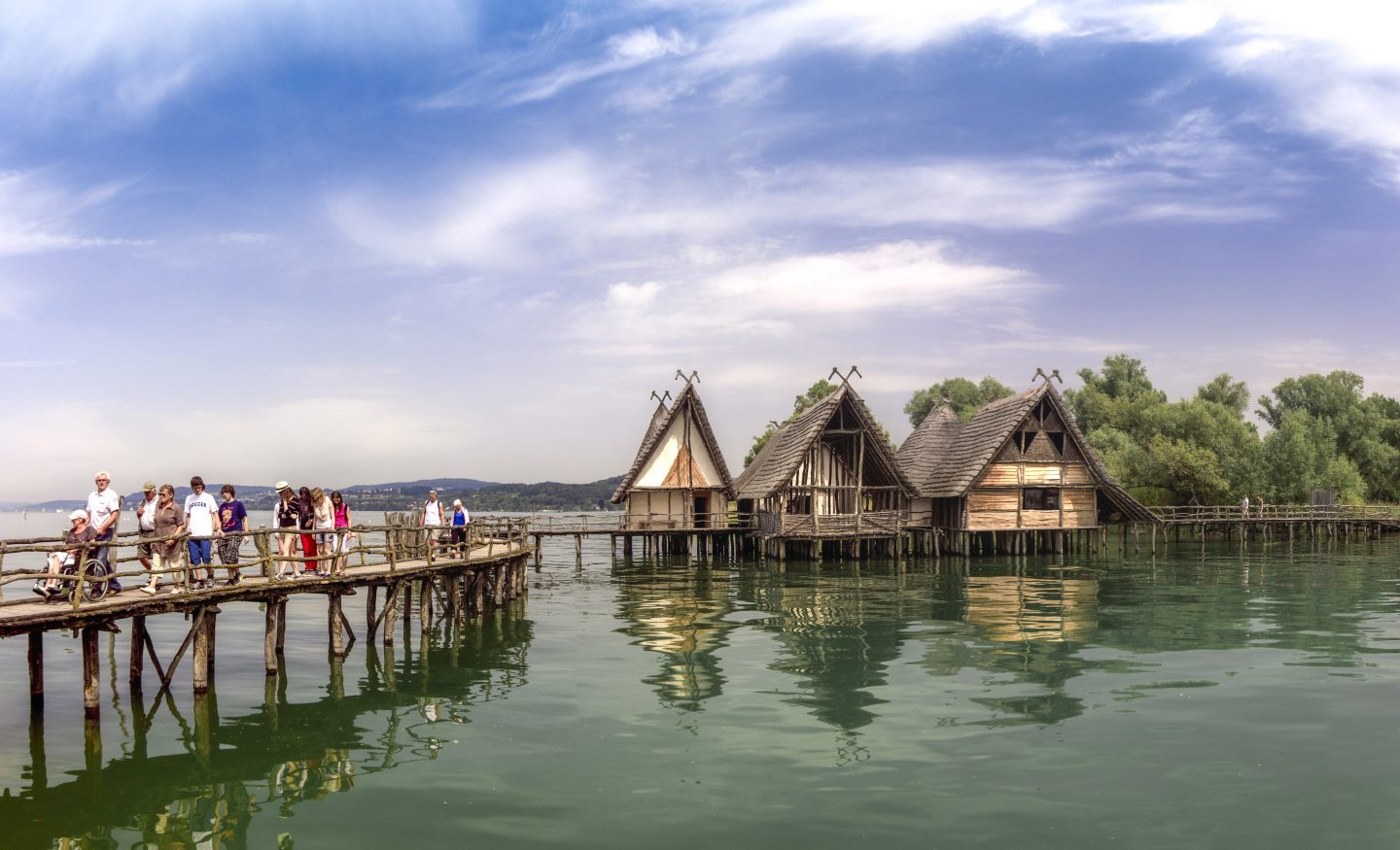 Pfingstferien am Bodensee: Spannende Zeitreise für die ganze Familie in den Pfahlbauten