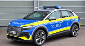 Strom statt Diesel: Polizei Baden-Württemberg fährt schon 2 Mio. E-Kilometer – kein einziger Ausfall! Strom statt Diesel: Polizei Baden-Württemberg fährt schon 2 Mio. E-Kilometer – kein einziger Ausfall!