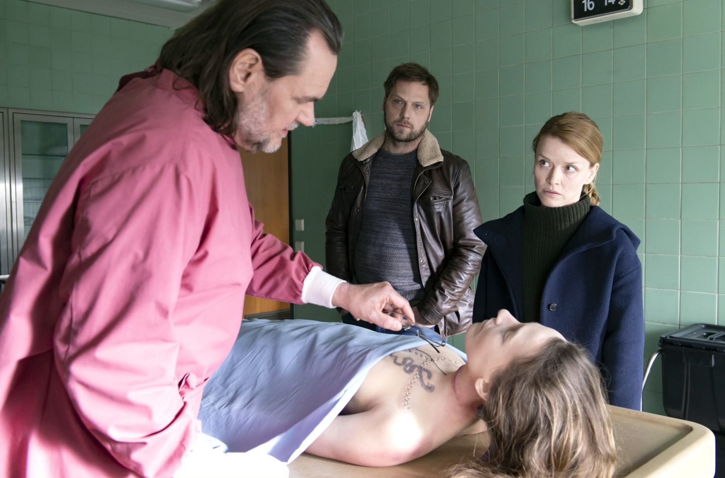 ARD-Krimi „Die Toten am Meer“ heute: Dünen-Horror an der Nordsee – Wer tötet nach dem Ritualmuster? 6 Toten am Meer