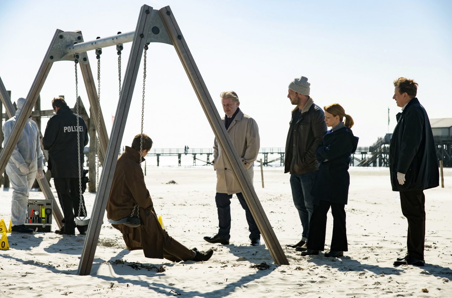 ARD-Krimi „Die Toten am Meer“ heute: Dünen-Horror an der Nordsee – Wer tötet nach dem Ritualmuster? 7 Toten am Meer
