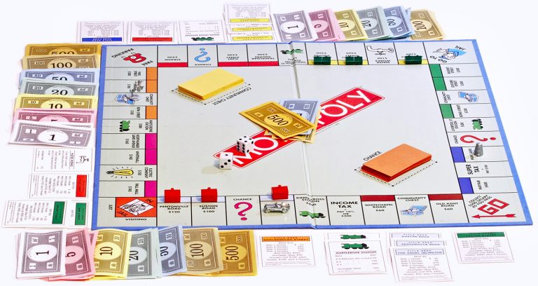 Esslingen am Neckar bekommt eigenes Monopoly: Jetzt heißt es – Kaufen, bauen, kassieren